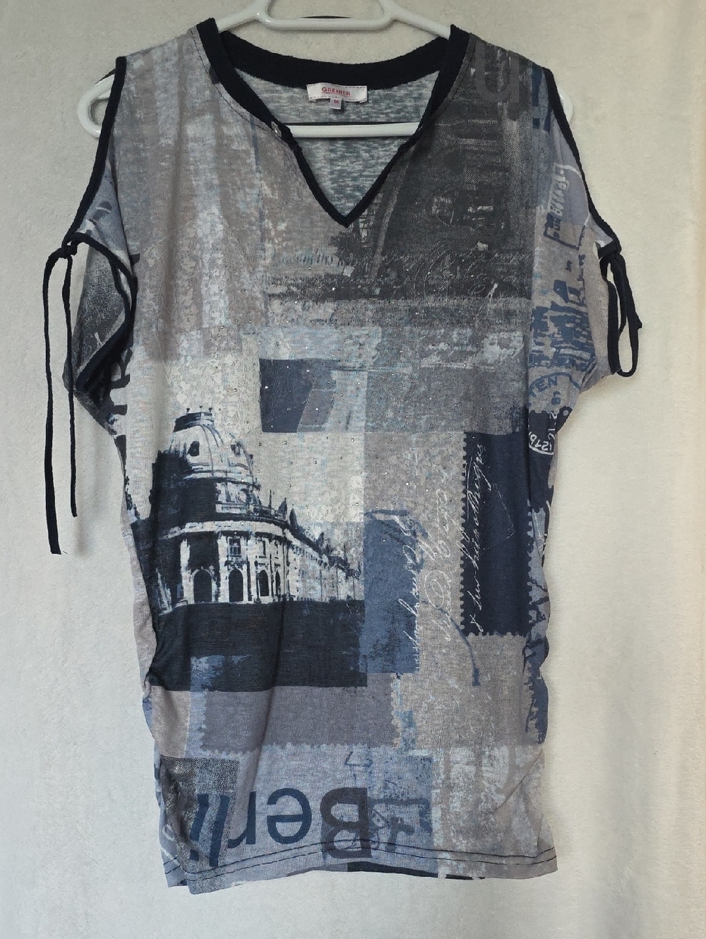 Graphic Blue & Gray Mixed Media Tee